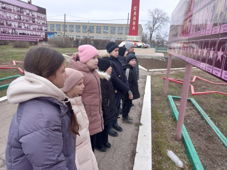Слава Героям Отечества.
