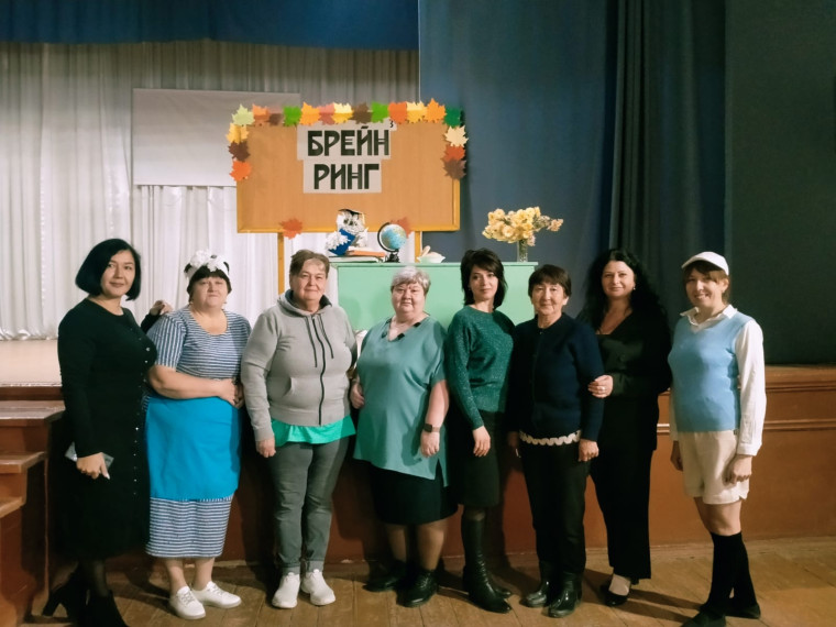 Педагоги приняли участие в интеллектуальной игре "Брейн-ринг".