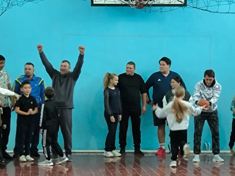 МЫ С ПАПОЙ- ЛУЧШИЕ ДРУЗЬЯ.